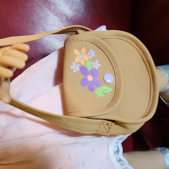 American Girl Samantha with books and DVD - Picture 3 of 9